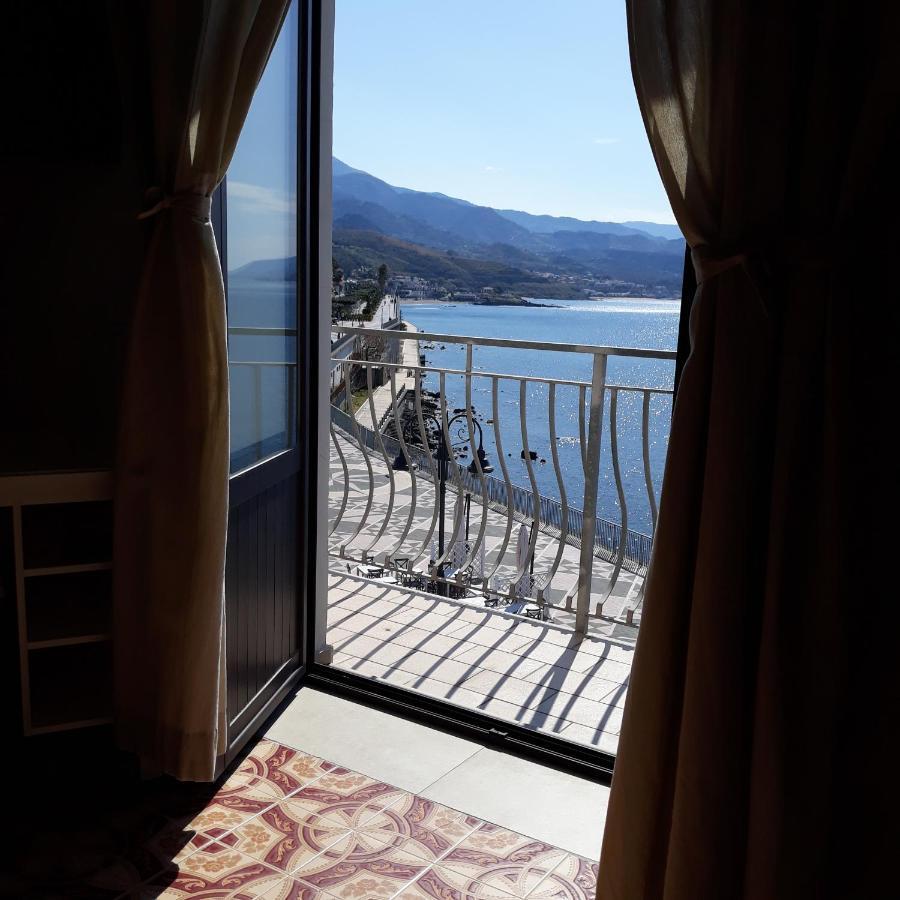 Il Molo Camere Per Vacanze Diamante Exterior photo