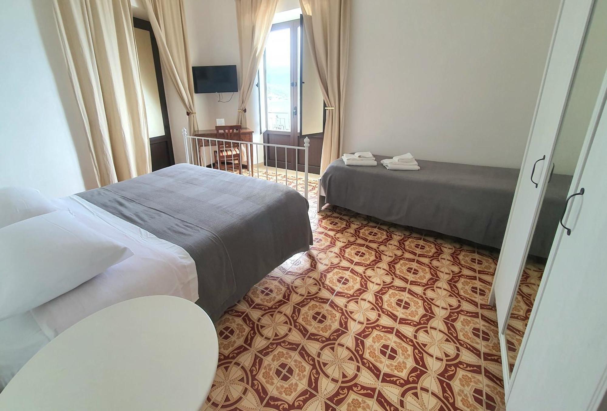 Il Molo Camere Per Vacanze Diamante Exterior photo